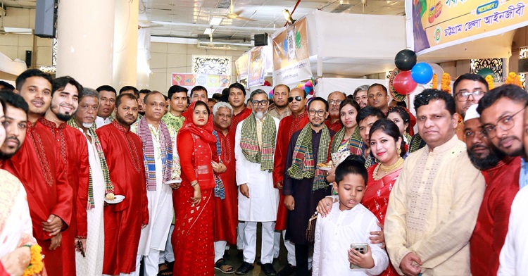 চট্টগ্রাম জেলা আইনজীবী সমিতিতে বর্ণিল বৈশাখী উৎসব উদযাপন