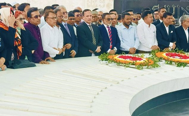 খালেদা জিয়ার জানাজায় লাখো মানুষের উপস্থিতি তাঁর জনপ্রিয়তার প্রমাণ: অ্যাটর্নি জেনারেল