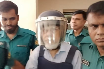 সাবেক প্রধান বিচারপতি খায়রুল হককে নতুন মামলায় গ্রেপ্তার ও হয়রানি বন্ধের নির্দেশনা চেয়ে রিটের শুনানি রোববার