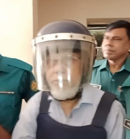 সাবেক প্রধান বিচারপতি খায়রুল হককে নতুন মামলায় গ্রেপ্তার ও হয়রানি বন্ধের নির্দেশনা চেয়ে রিটের শুনানি রোববার