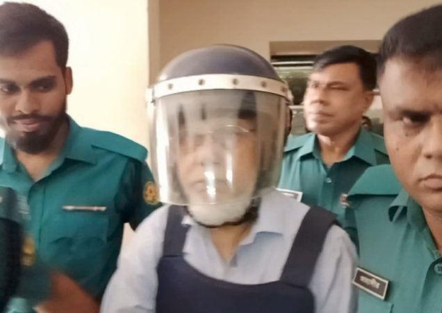 সাবেক প্রধান বিচারপতি খায়রুল হককে নতুন মামলায় গ্রেপ্তার ও হয়রানি বন্ধের নির্দেশনা চেয়ে রিটের শুনানি রোববার